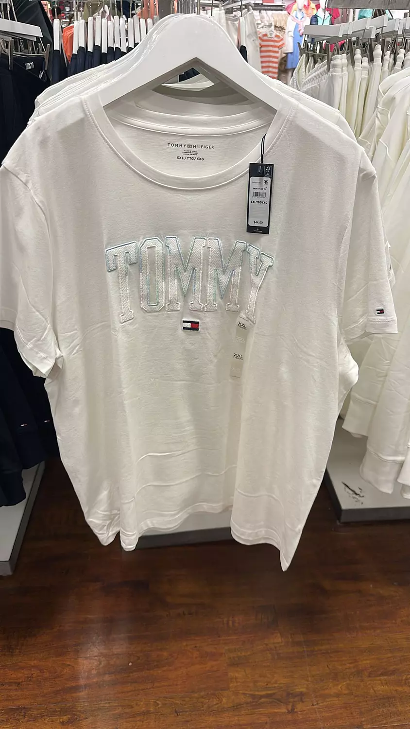 Tommy Hilfiger Women’s Oversized Logo T-Shirt – White (Size L) image