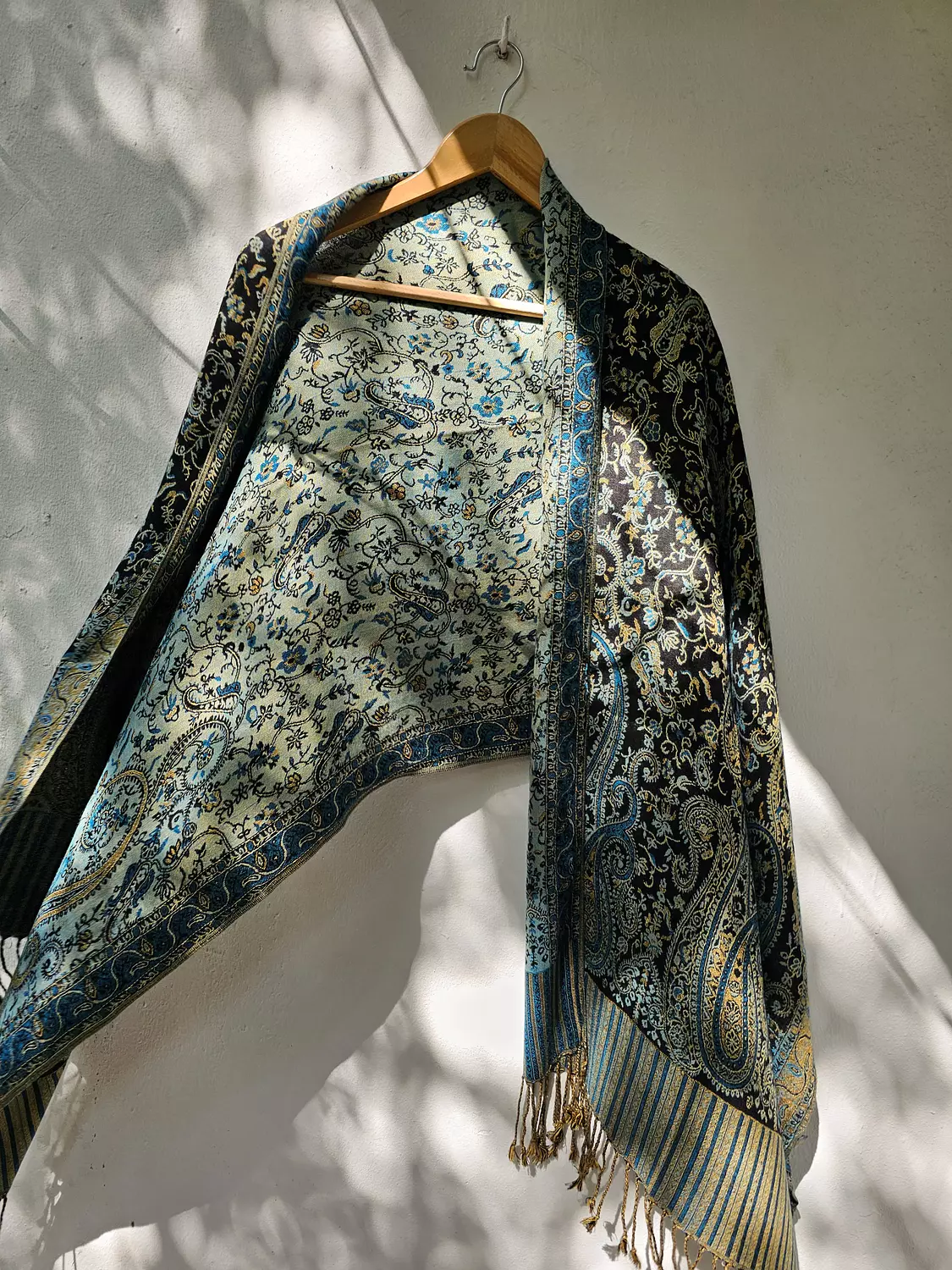 Black/blue Pashmina  image