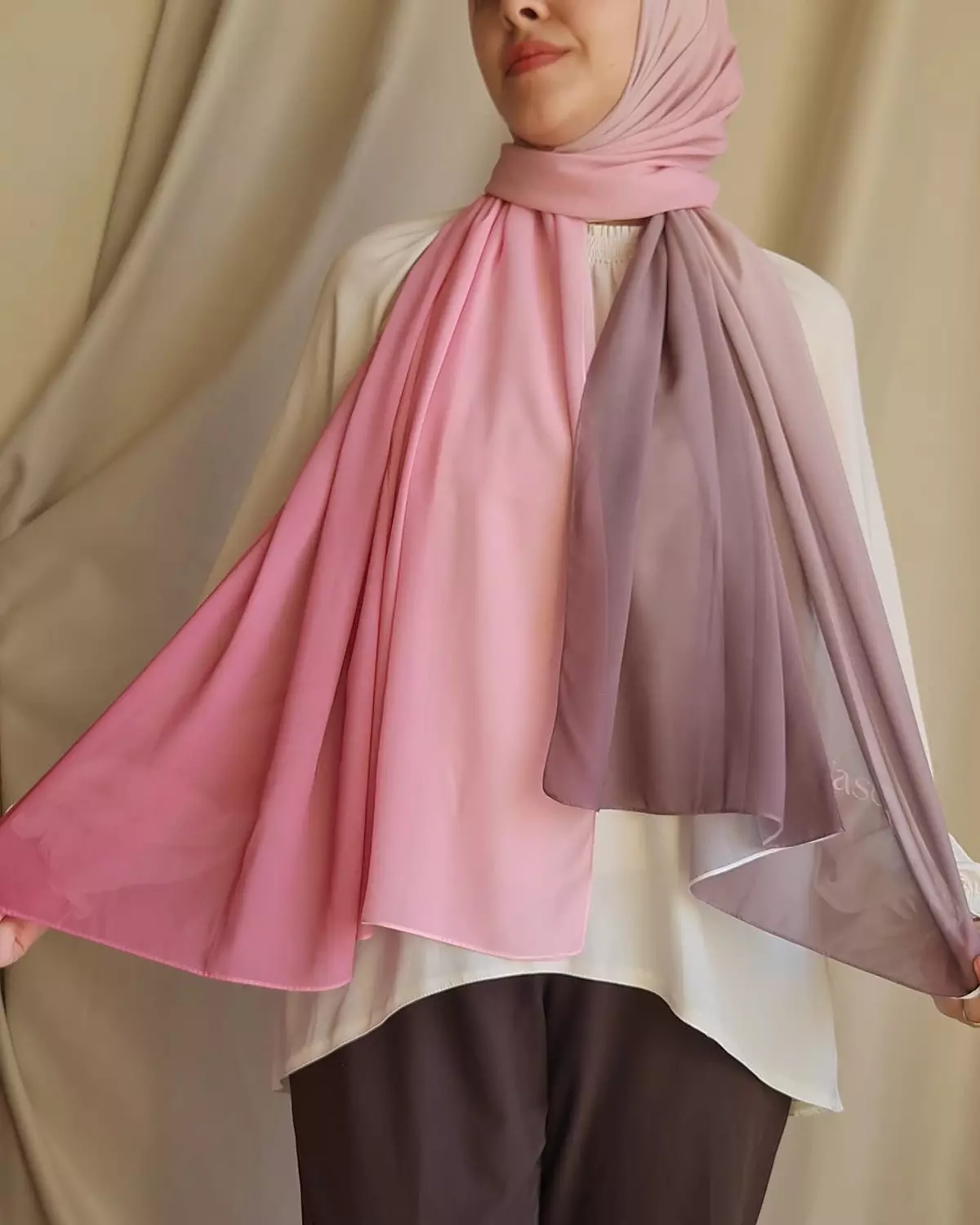 Cocoa Blush hover image
