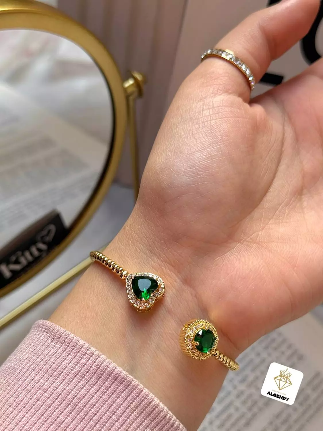  green zircon bracelet image
