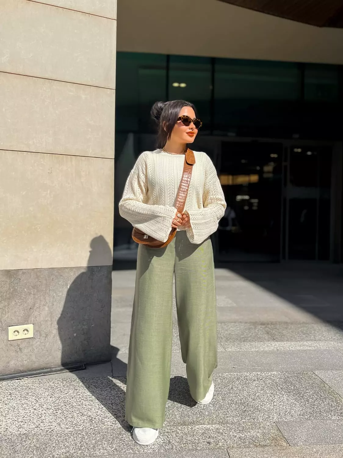 Summery H pants  image