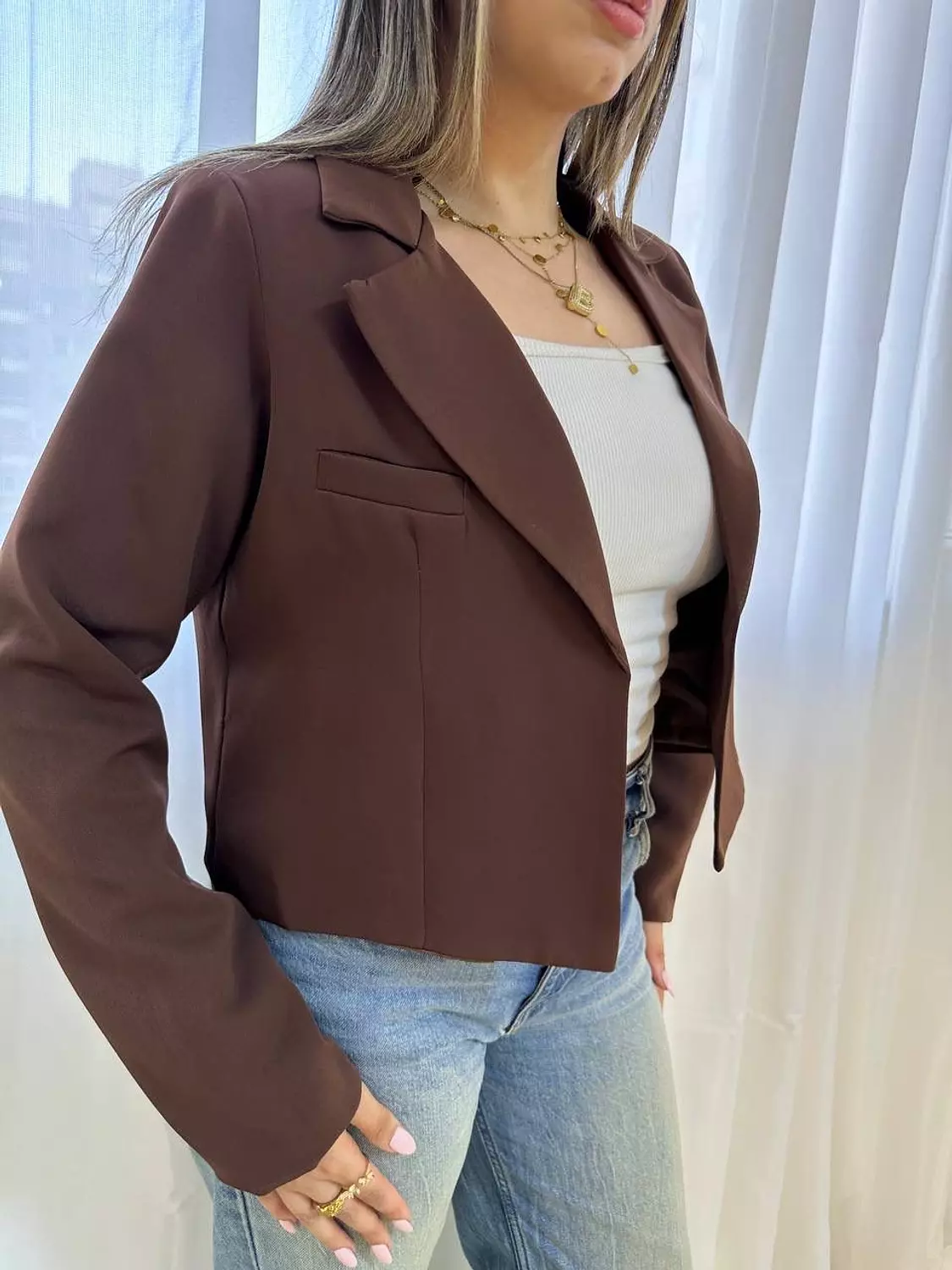 Cropped Rosaline Blazer – Boxy Fit with Notched Lapels & Lining 1