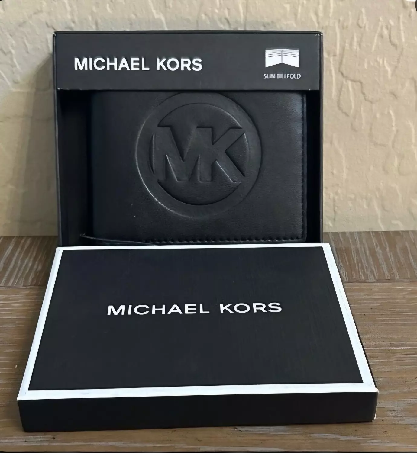 Michael kors slim Billfold wallet man image