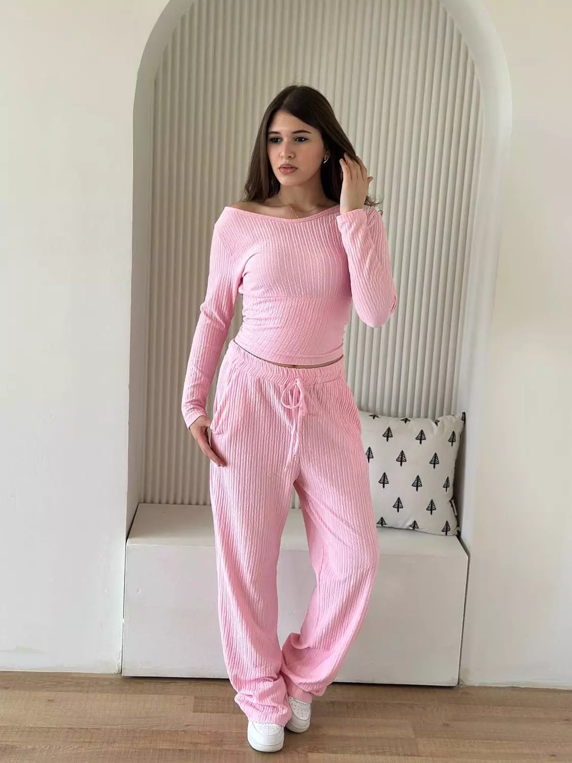 Crinkled Off-Shoulder Stretch Knit Set   11