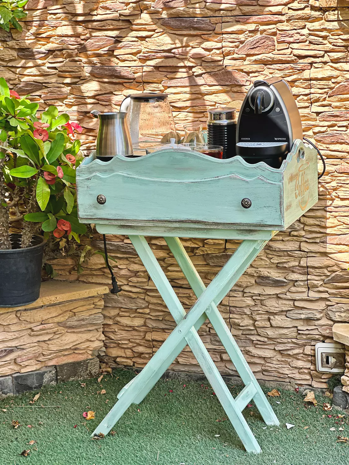 foldaway coffee table  image