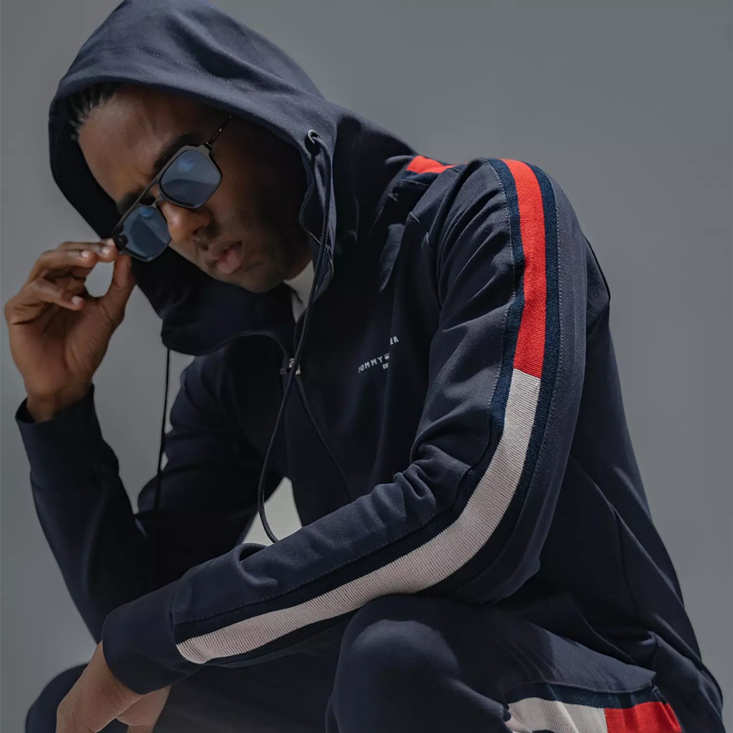 sweatshirt tommy treko  3