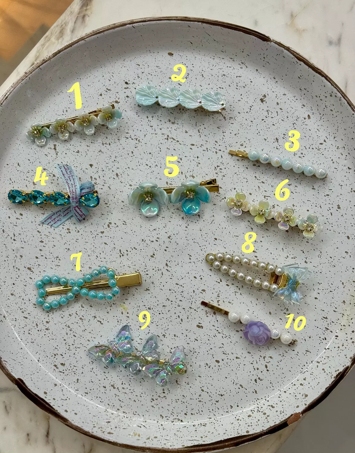 Colored clips 4 image