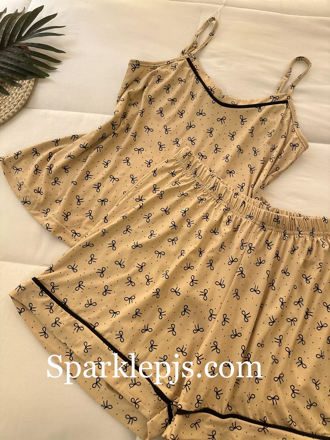Bow shorts 3