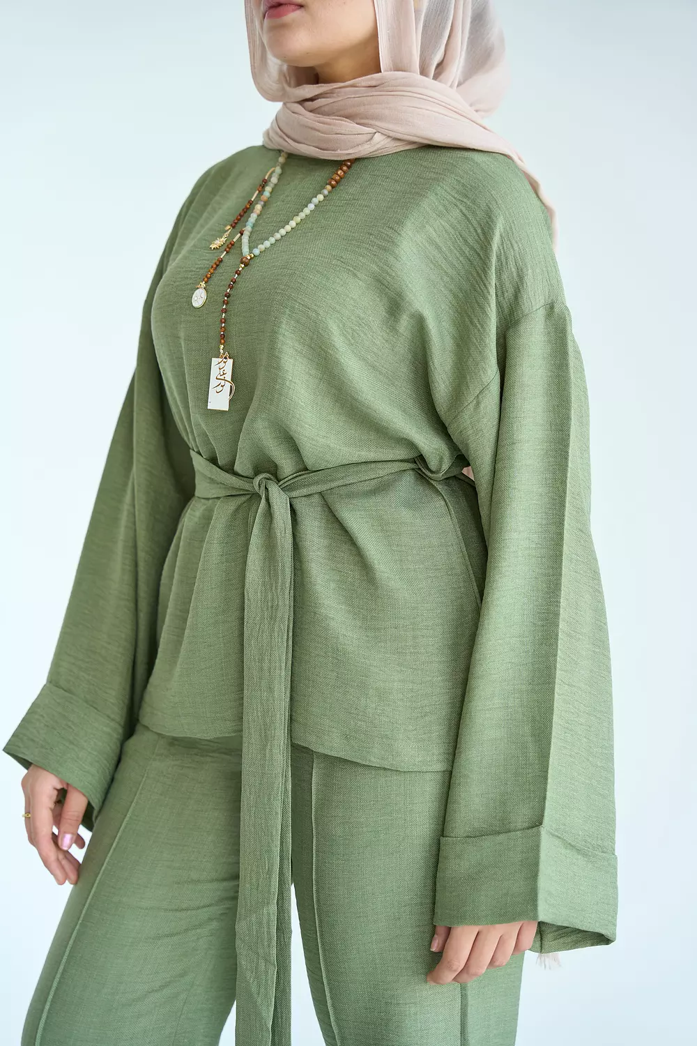 Multi-way set in olive 4