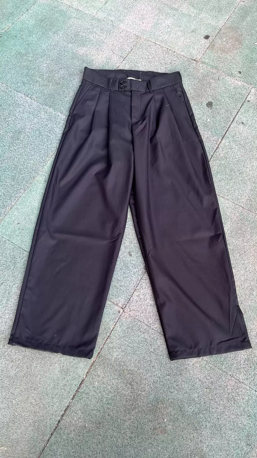Trousers With buttons 2