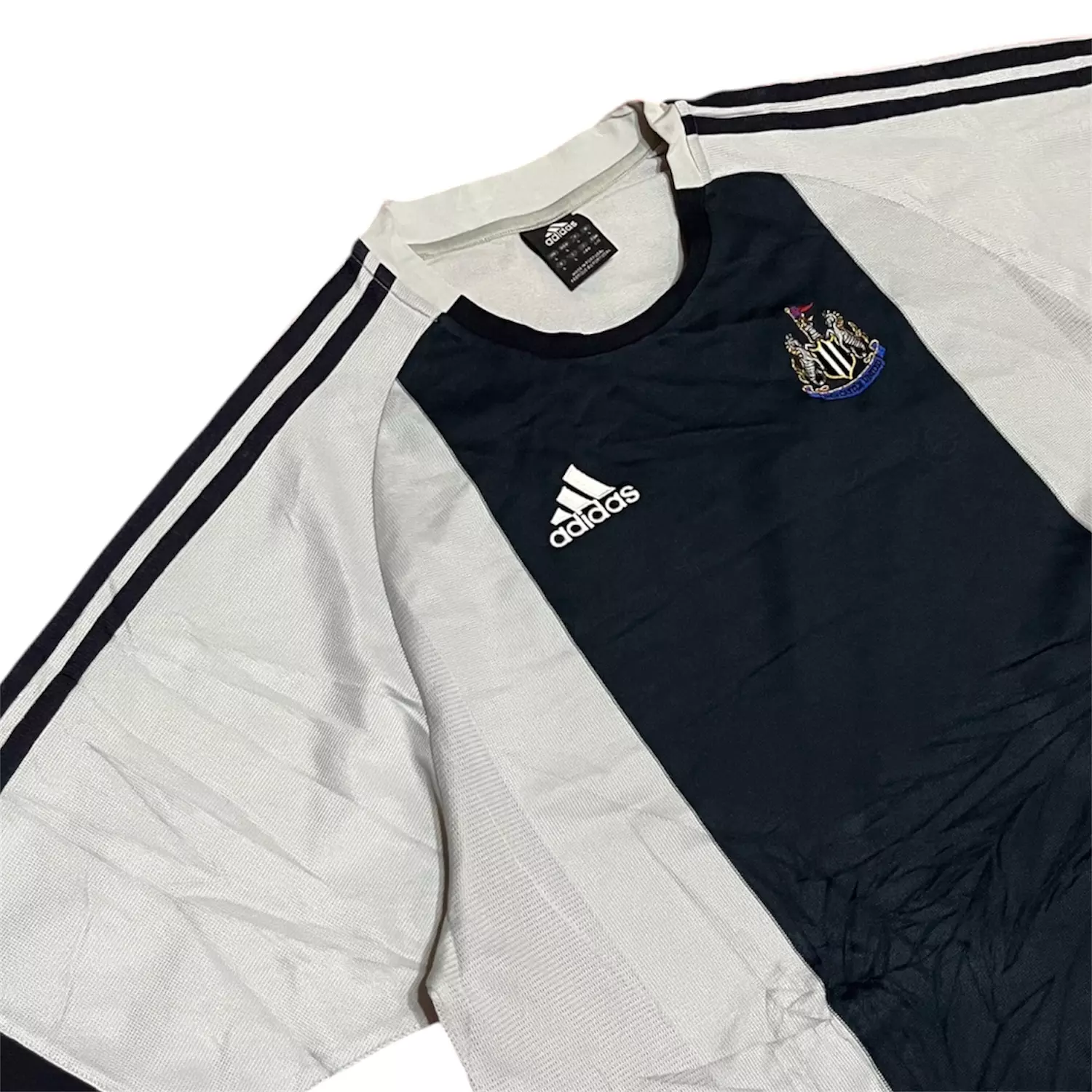  2002-03 Newcastle United away shirt 1