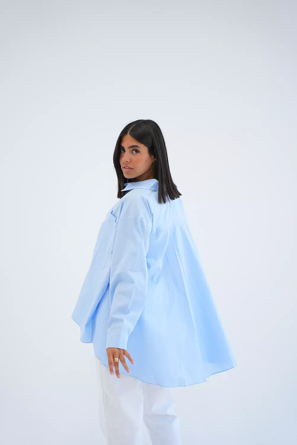 EVERYDAY POPLIN SHIRT IN BABY-BLUE 2