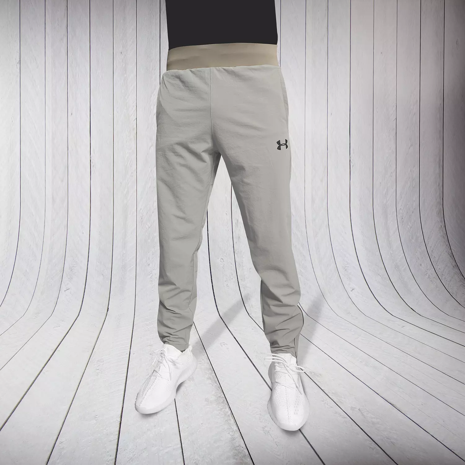 UNDER ARMOUR WATERPROOF SPORTS PANT 1