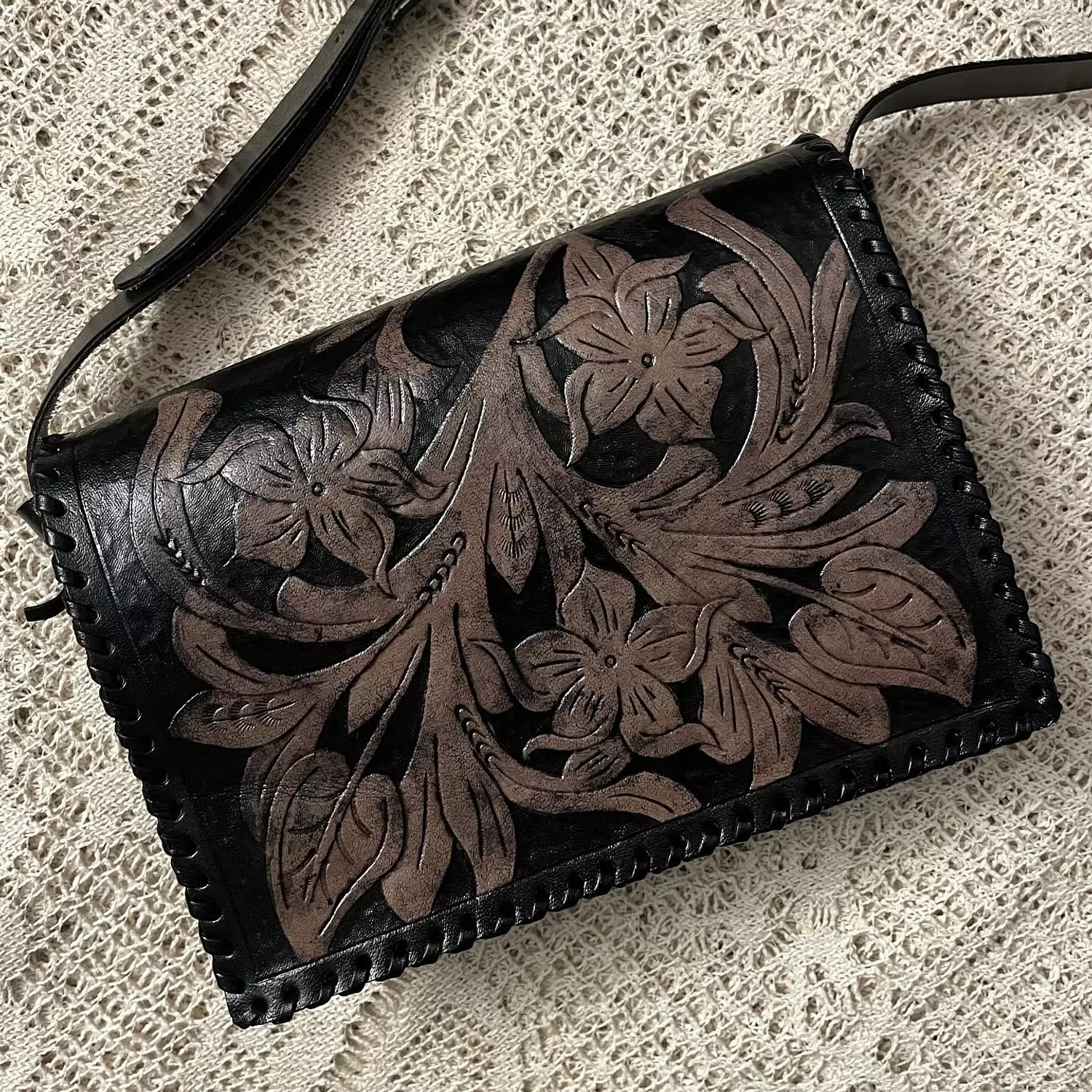 Tooled floral rectangular flap leather bag 8