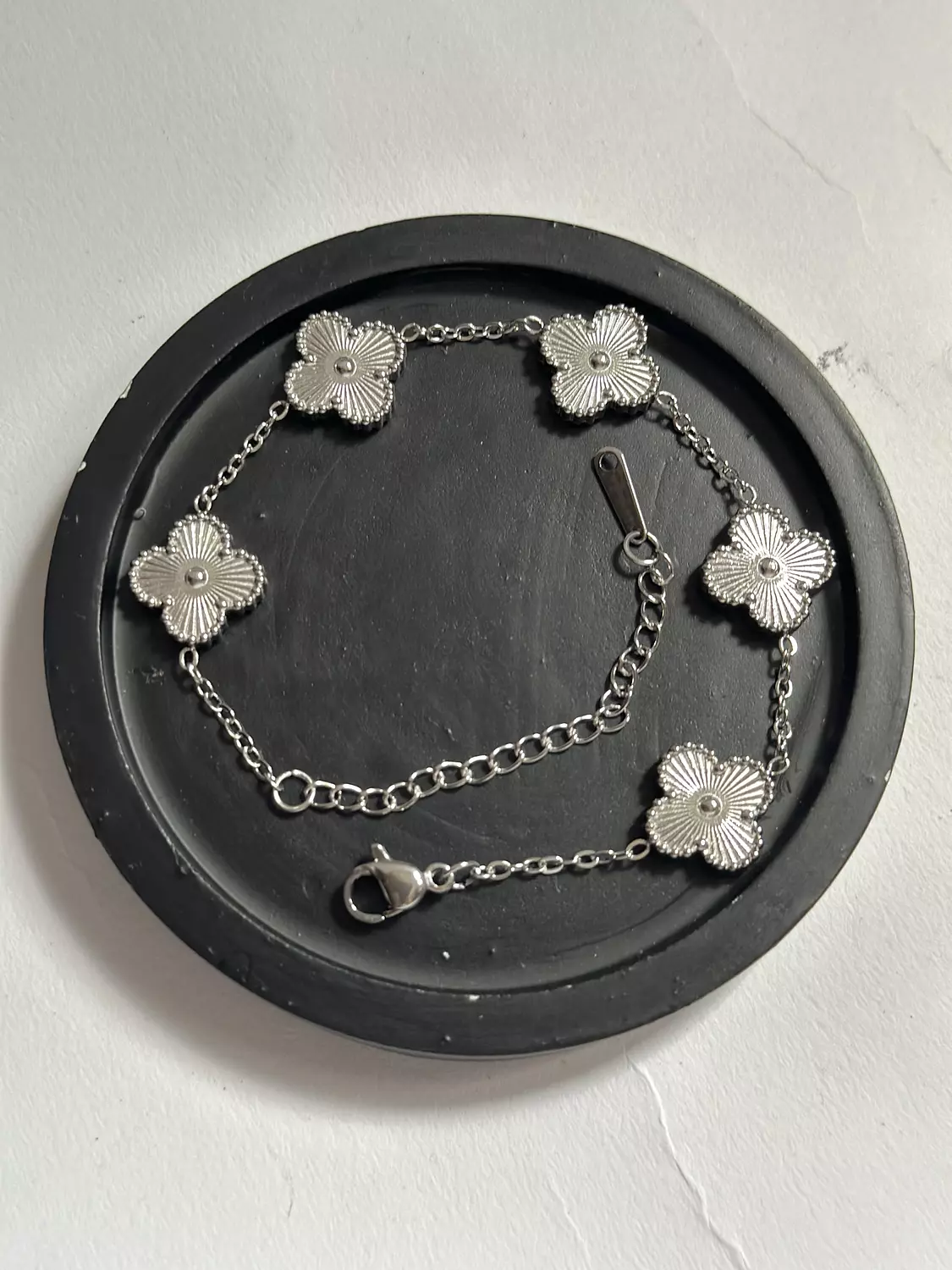 Unisex Silver vancleef bracelets 1