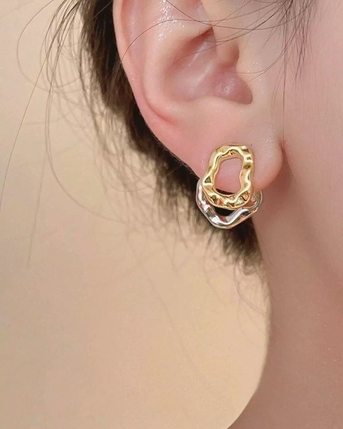 Chic Earrings image