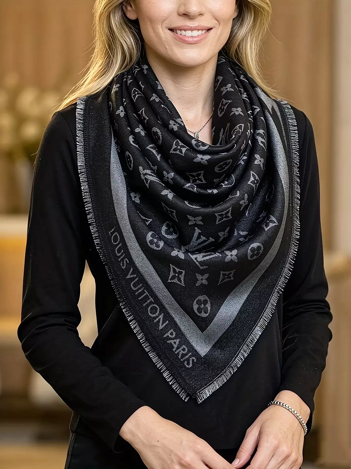 Louis Vuitton scarf Black and silver 3