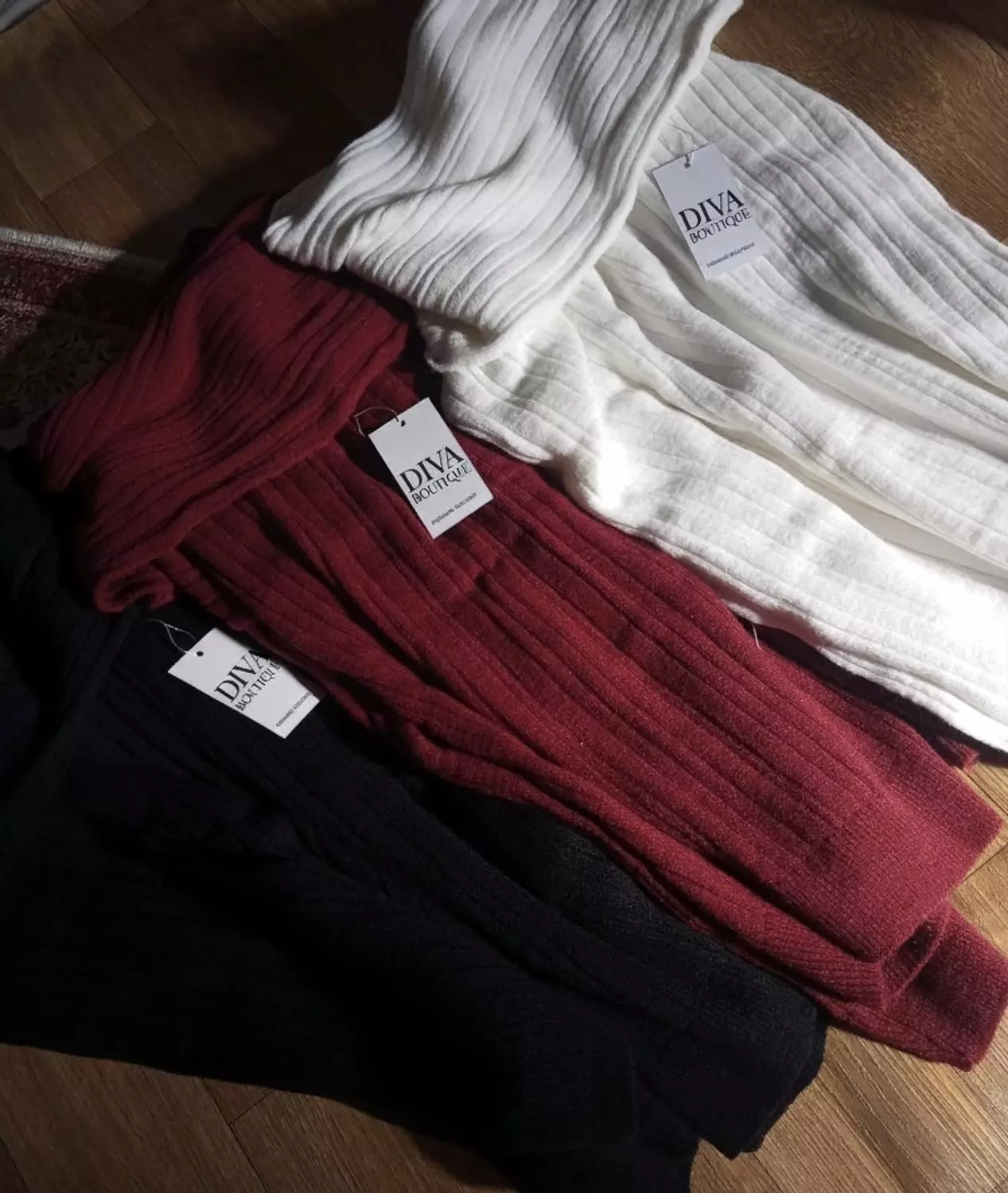 Offshoulder Pullover 10