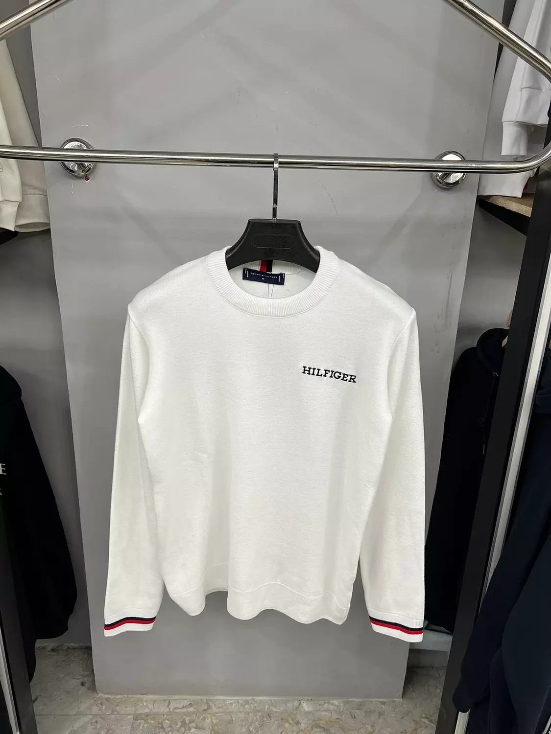 TOMMY HILFIGER PULLOVER 6