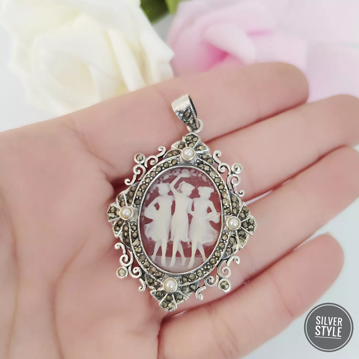 Camay Pendant  1