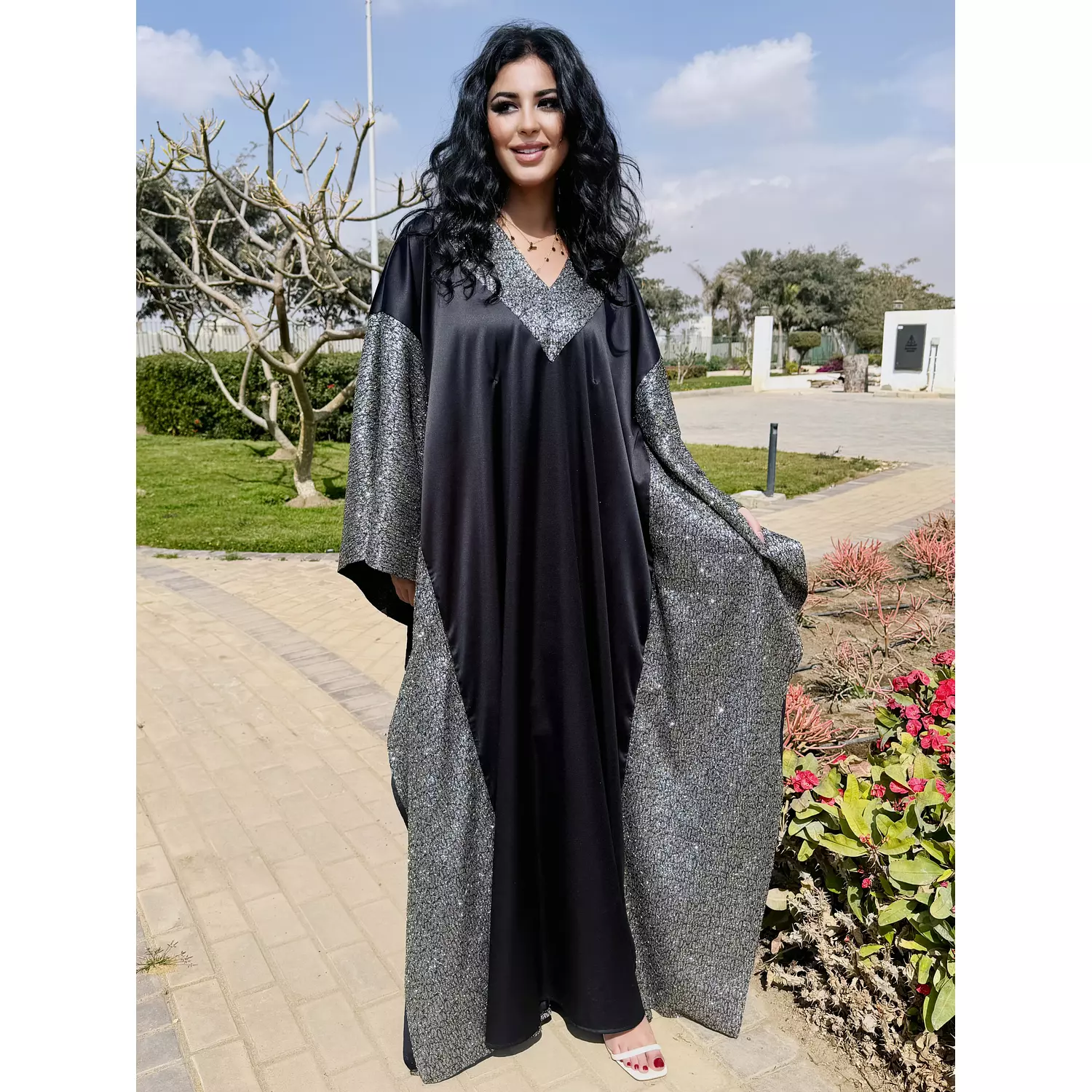 Jakar kaftan  hover image