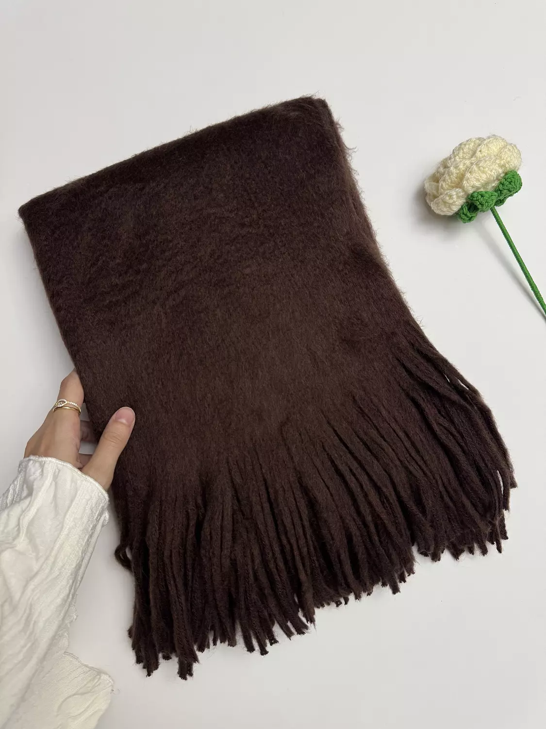 Brown 🧣 image