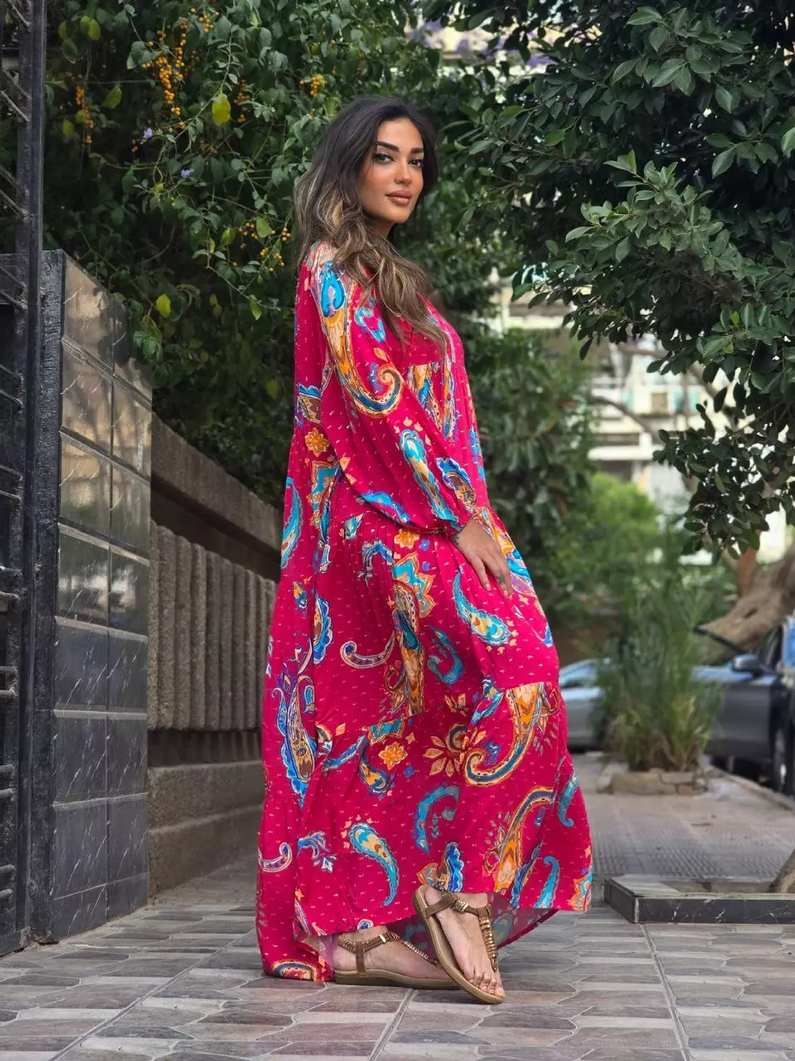 Fushia multicolour dress with gold shimmer 5