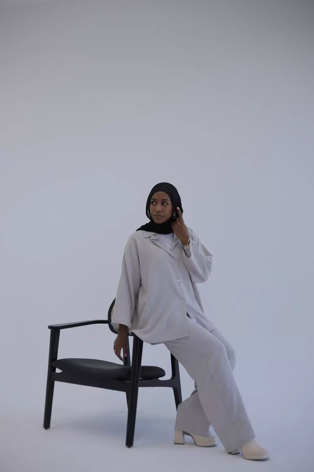 Light gray linen suit 2