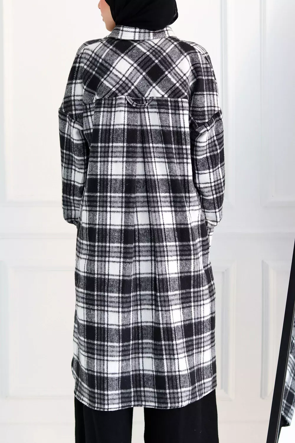 Black & White Checkered Oversize Shirt 9