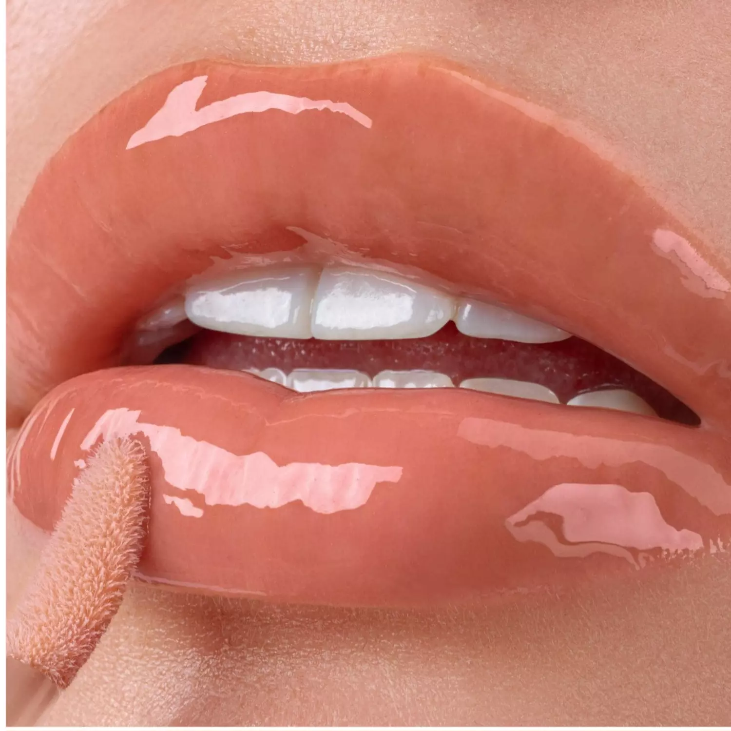 Gisou  Honey Infused Hydrating Lip Oil 6