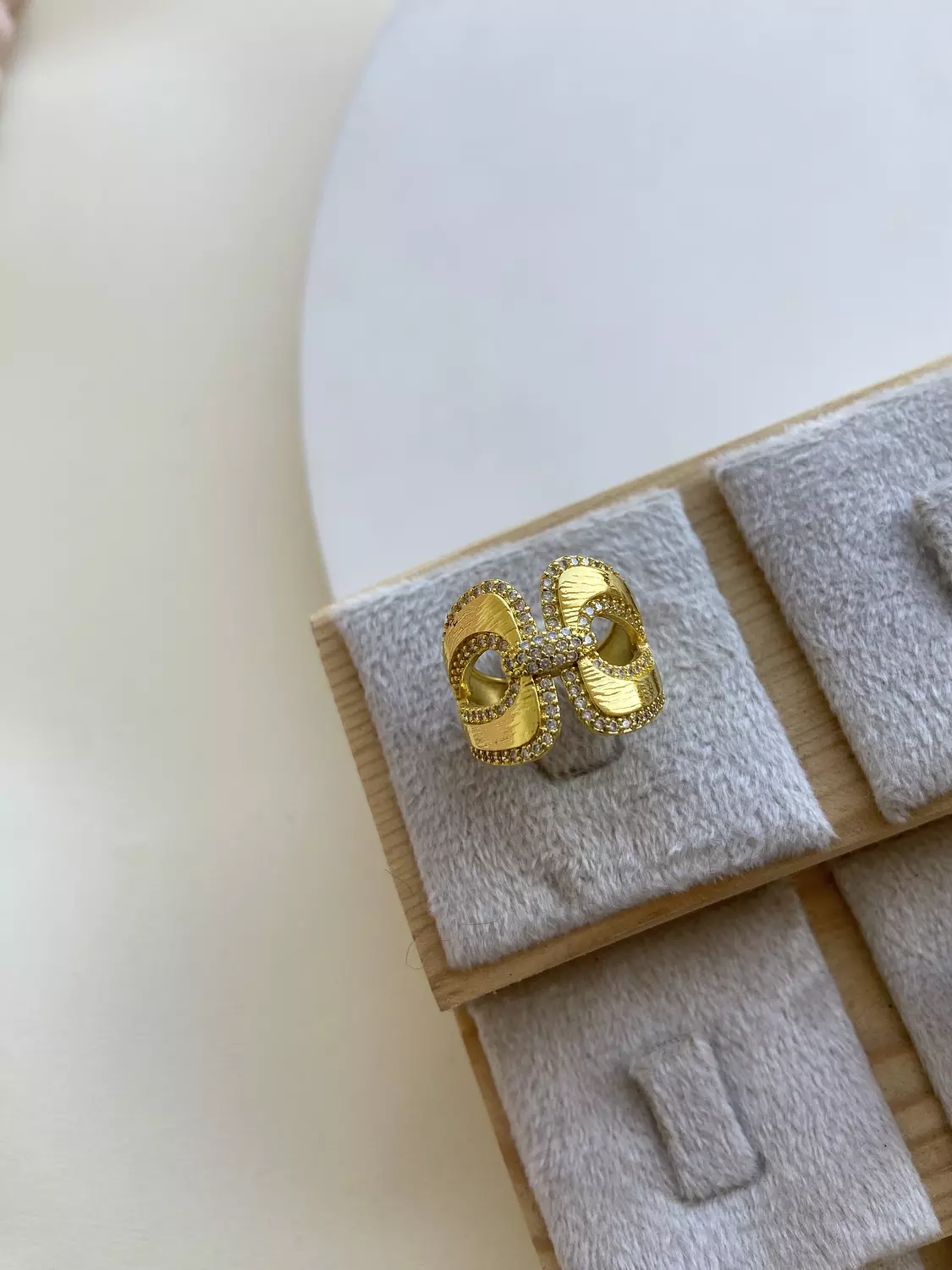 Gold wide ring image
