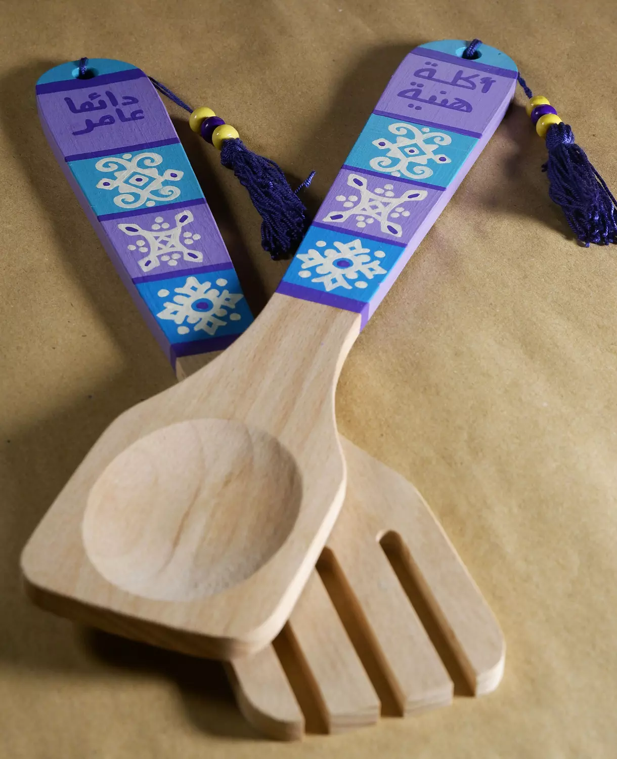 Fork & spoon - show purple image