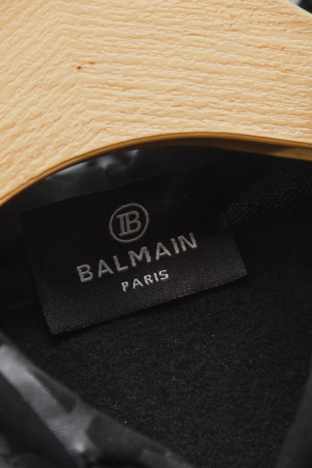 BALMAIN HOODIE / 1555 9