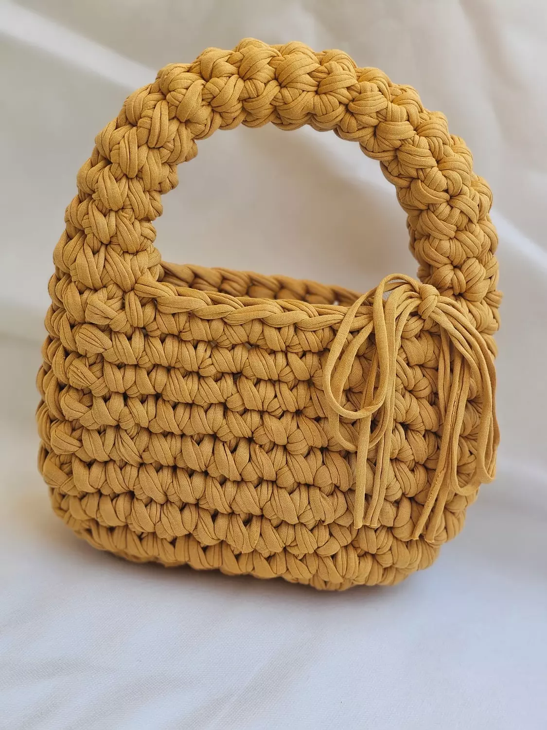 Bow bag hover image