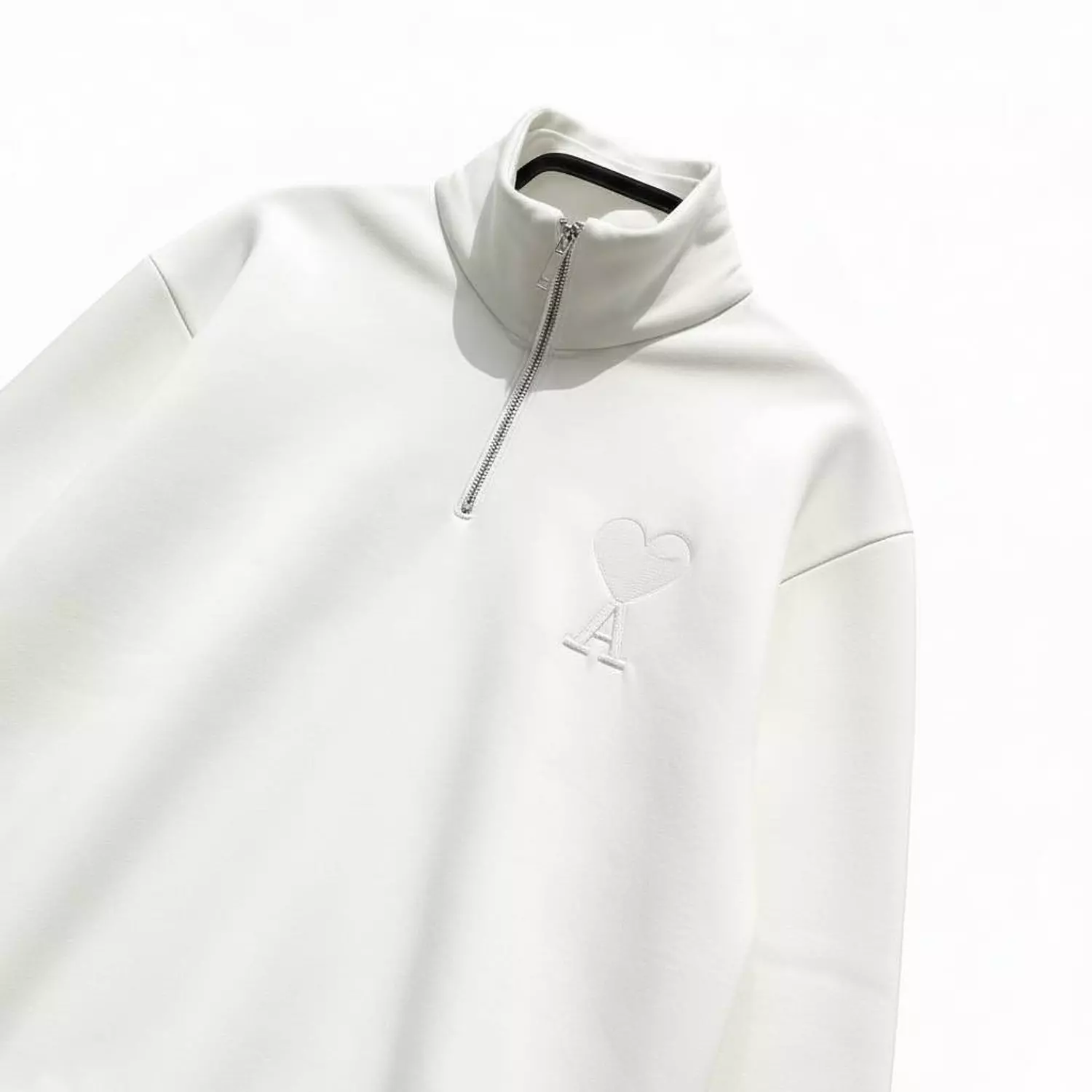 AMI du coeur sweater half zip white  image