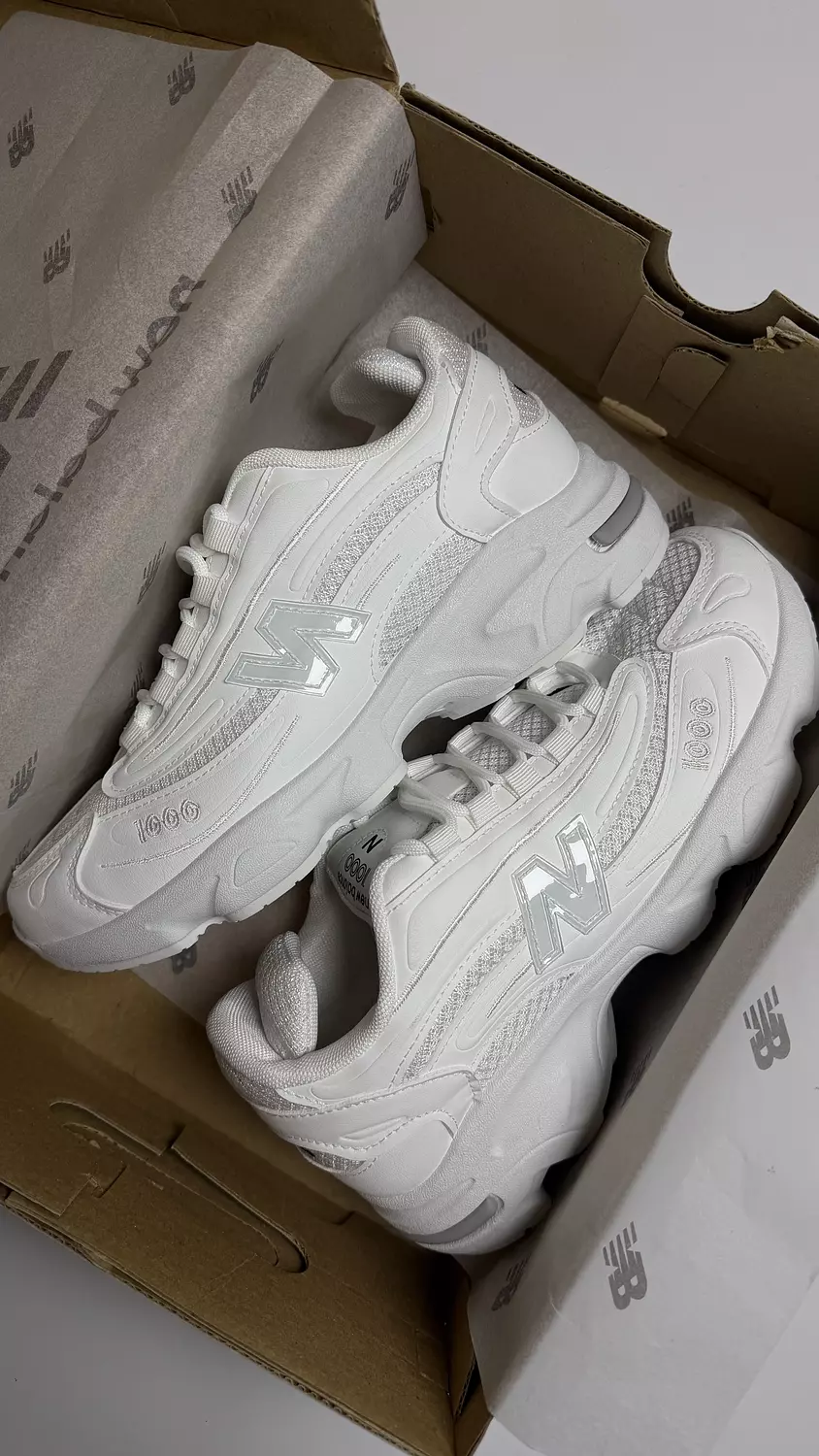 Newbalance 1000 in White  image