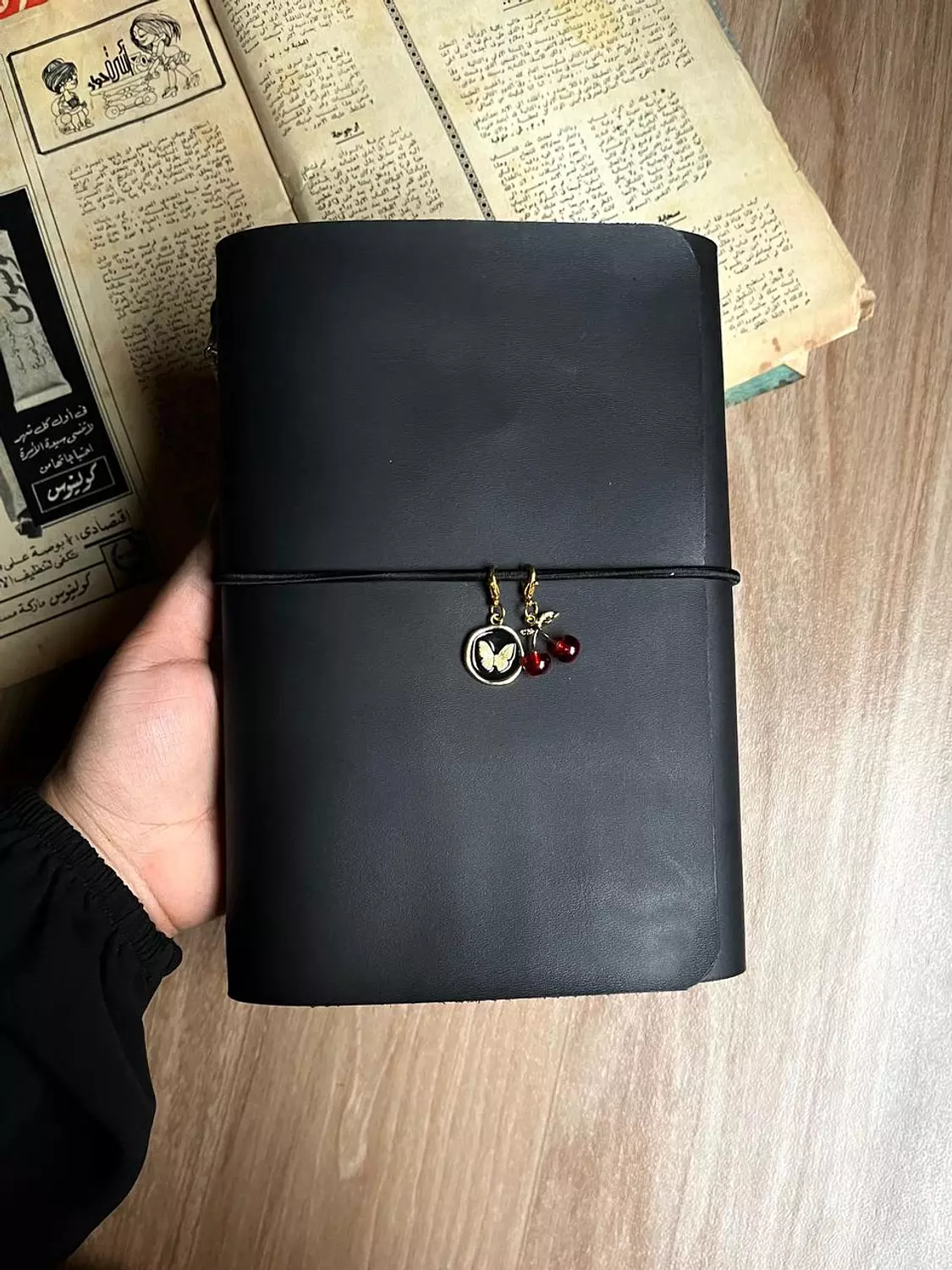 Trifold A5 with removable pockets  image