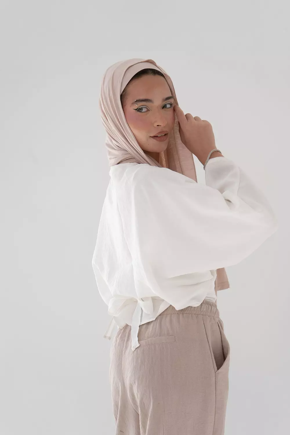 Sophia Blouse In white  3