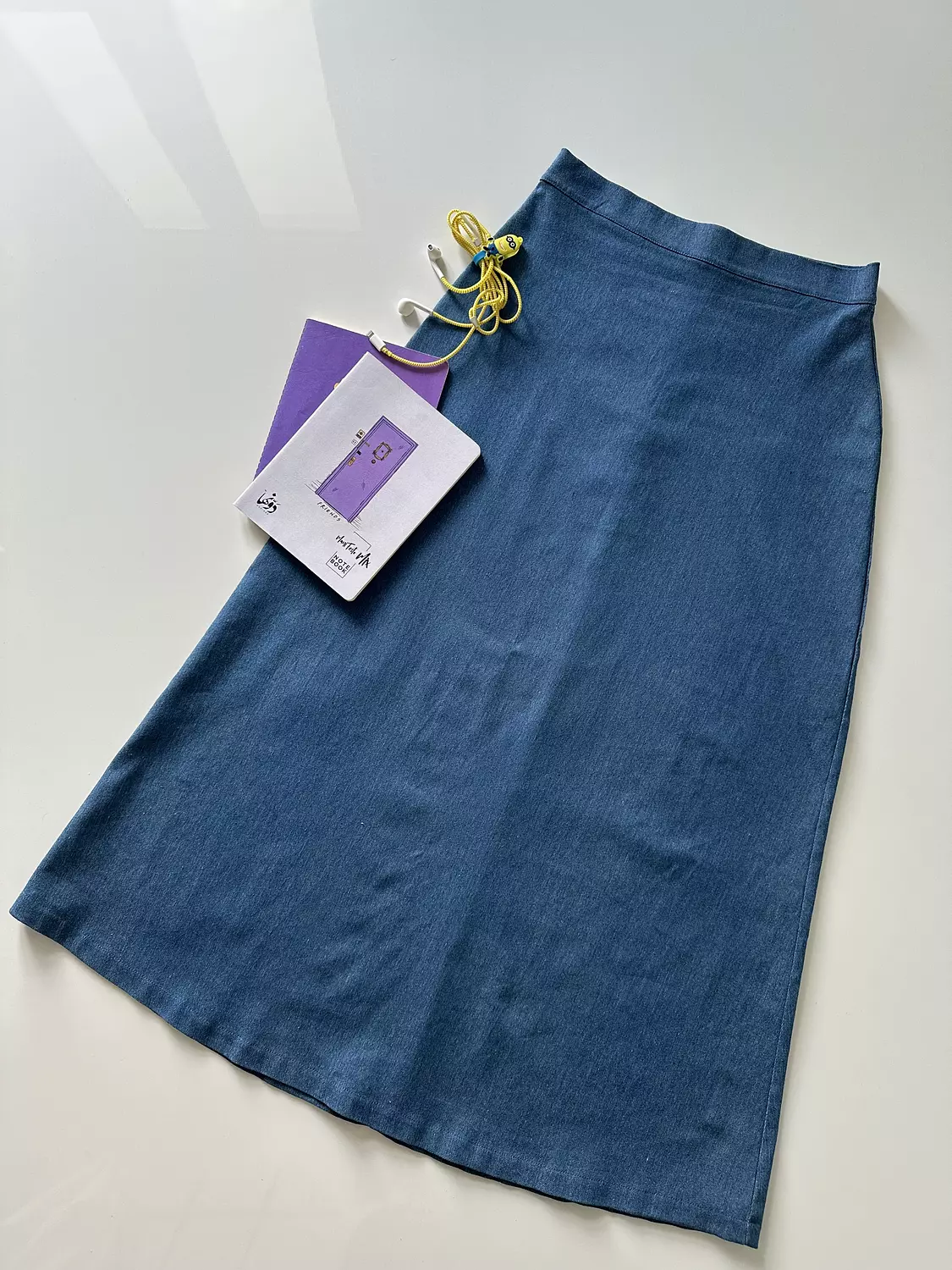A line denim skirt (T)  1