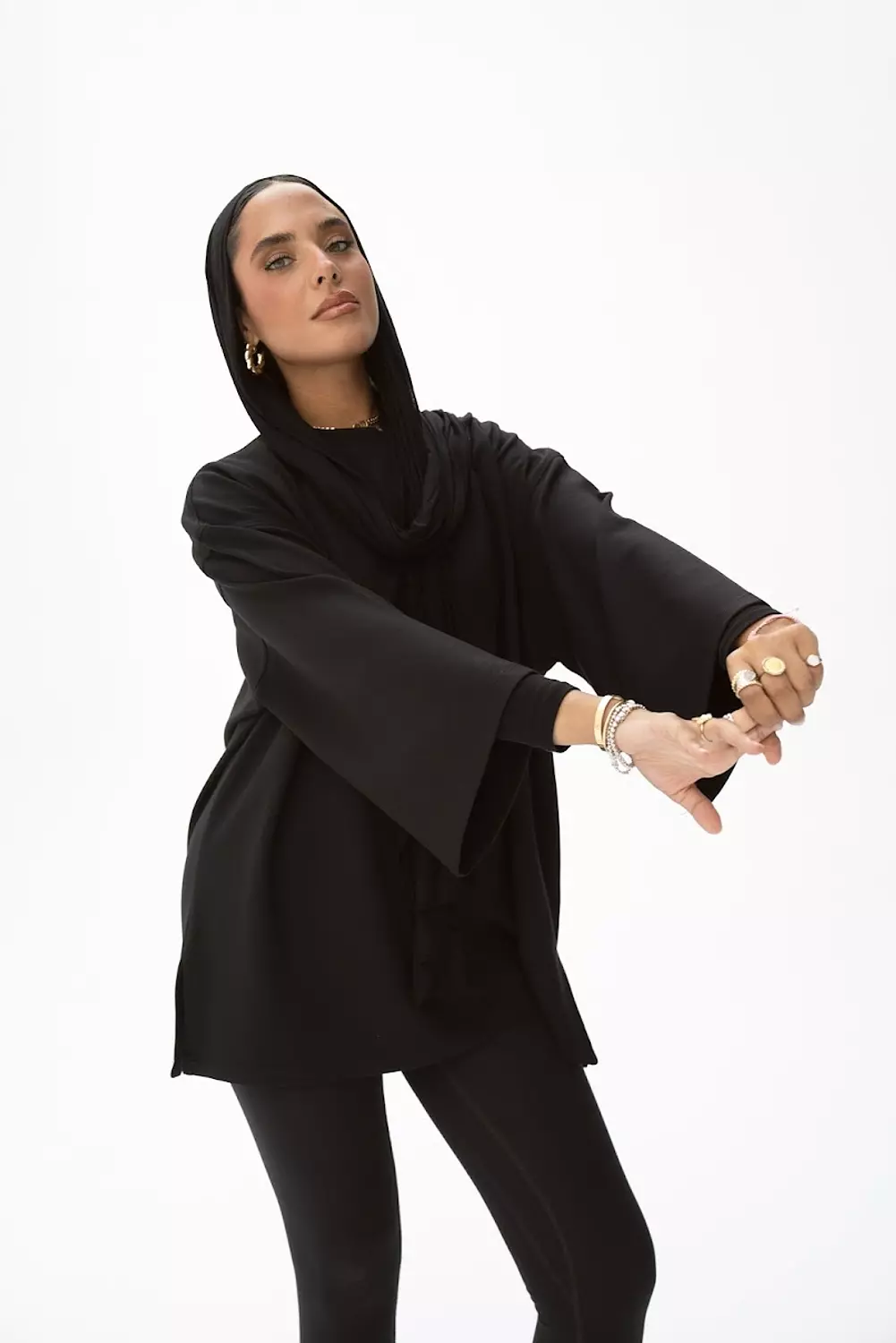 The Everyday Flow Top in Black 1