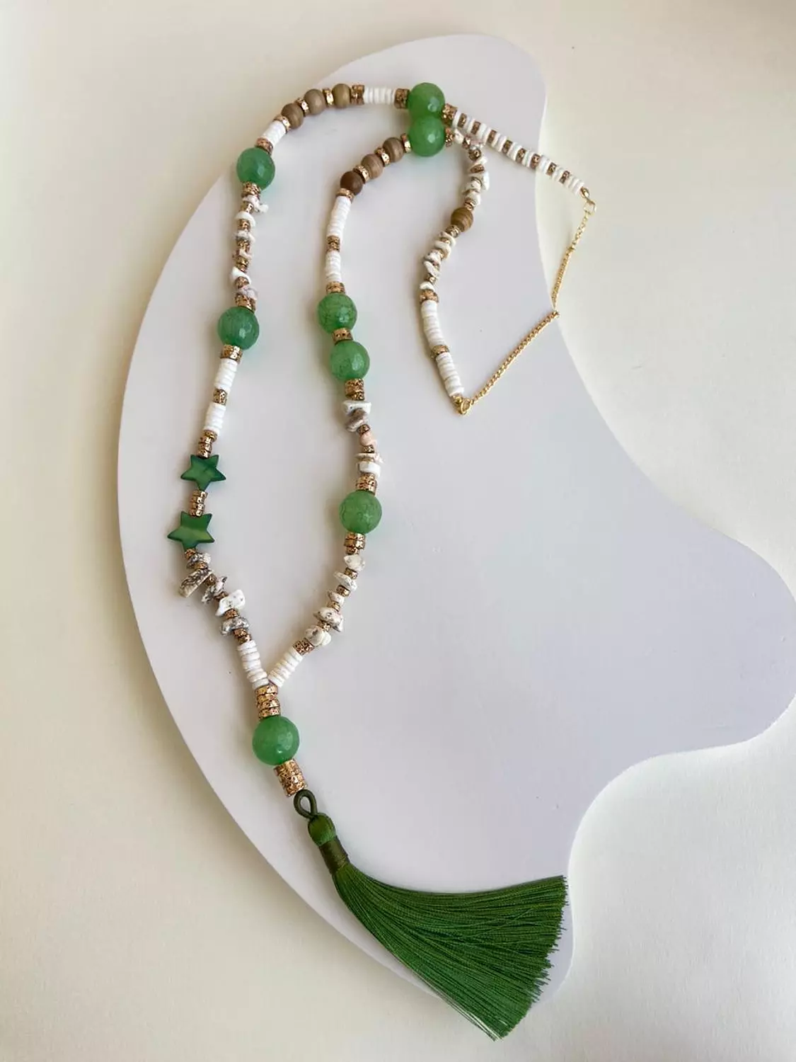 Green beaded image