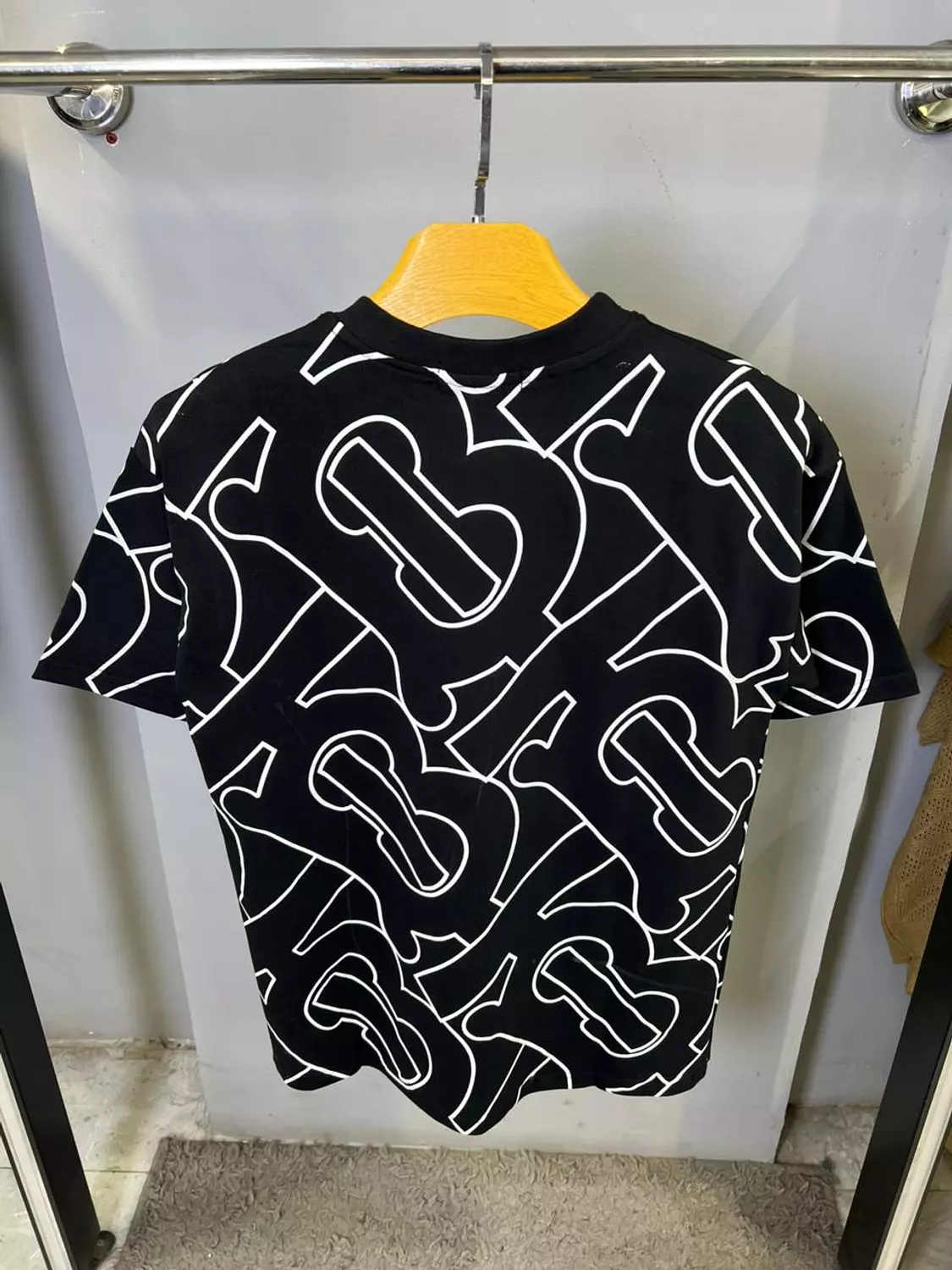 BURBERRY TSHIRT / 1482 2