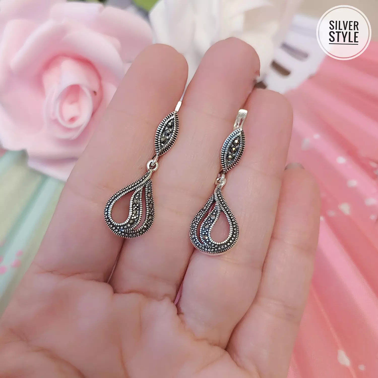 Elegant drop Earrings  1