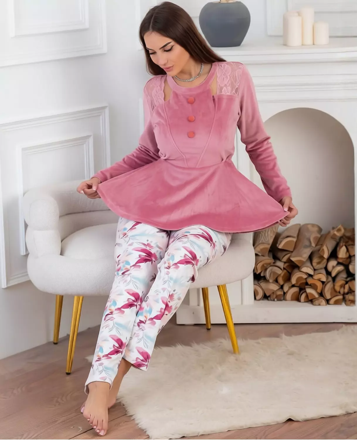 2-Piece Pink Velvet Lounge Set 2