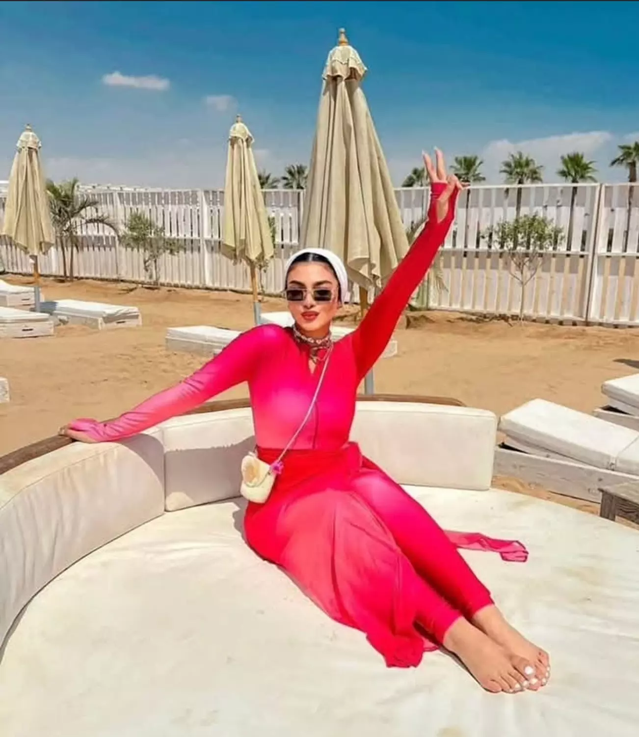 Hot pink burkini  3