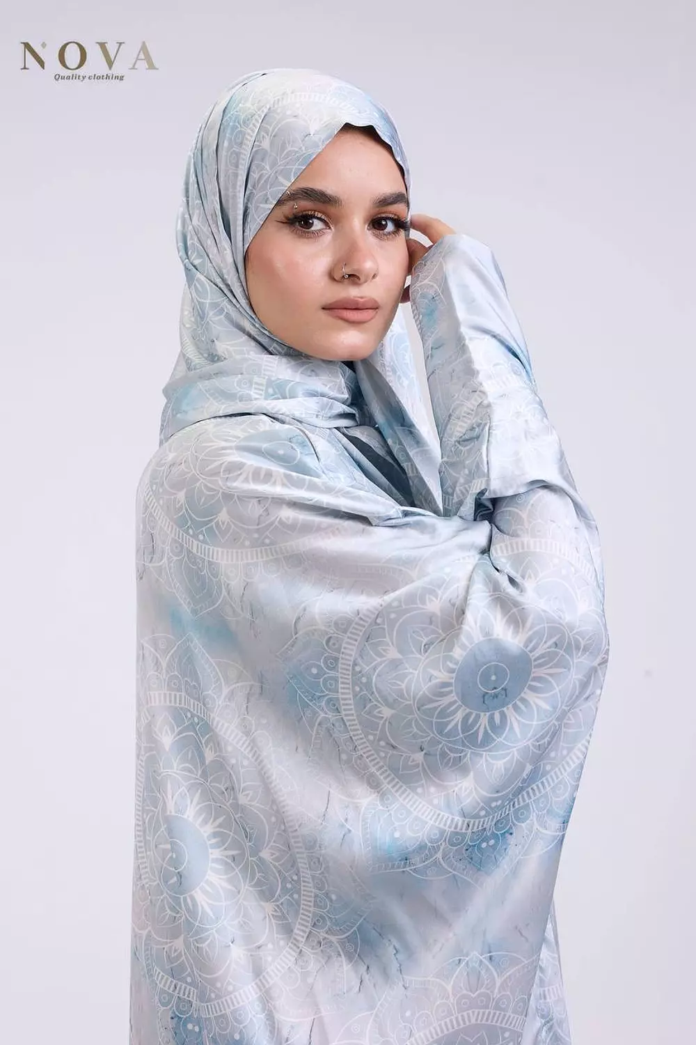 Mandala butterfly satin 2
