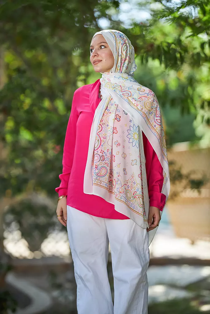 <p><strong><span style="color: rgb(202, 132, 71)">Fariha</span></strong></p>