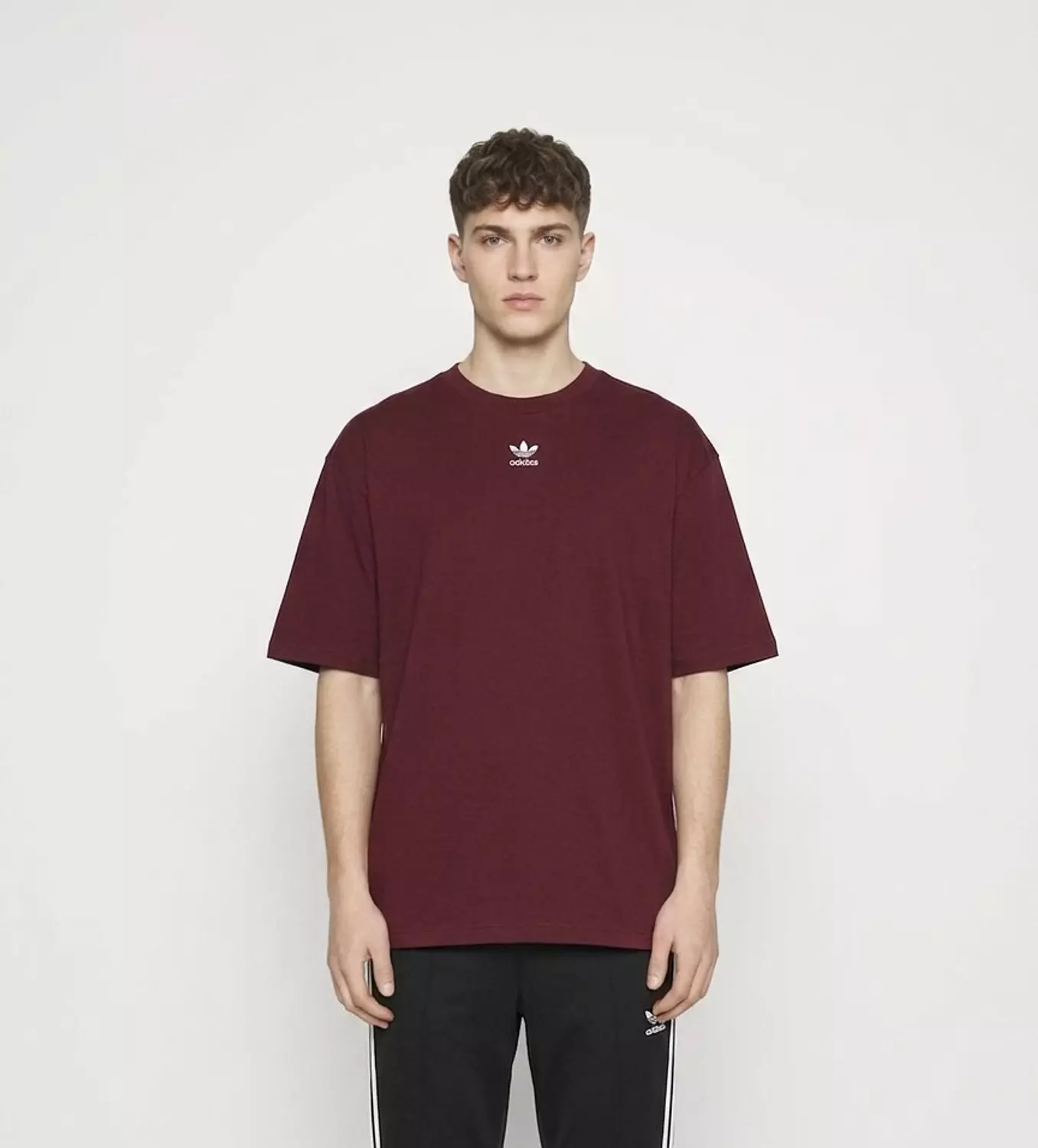 T_shirt adidas oversize  image