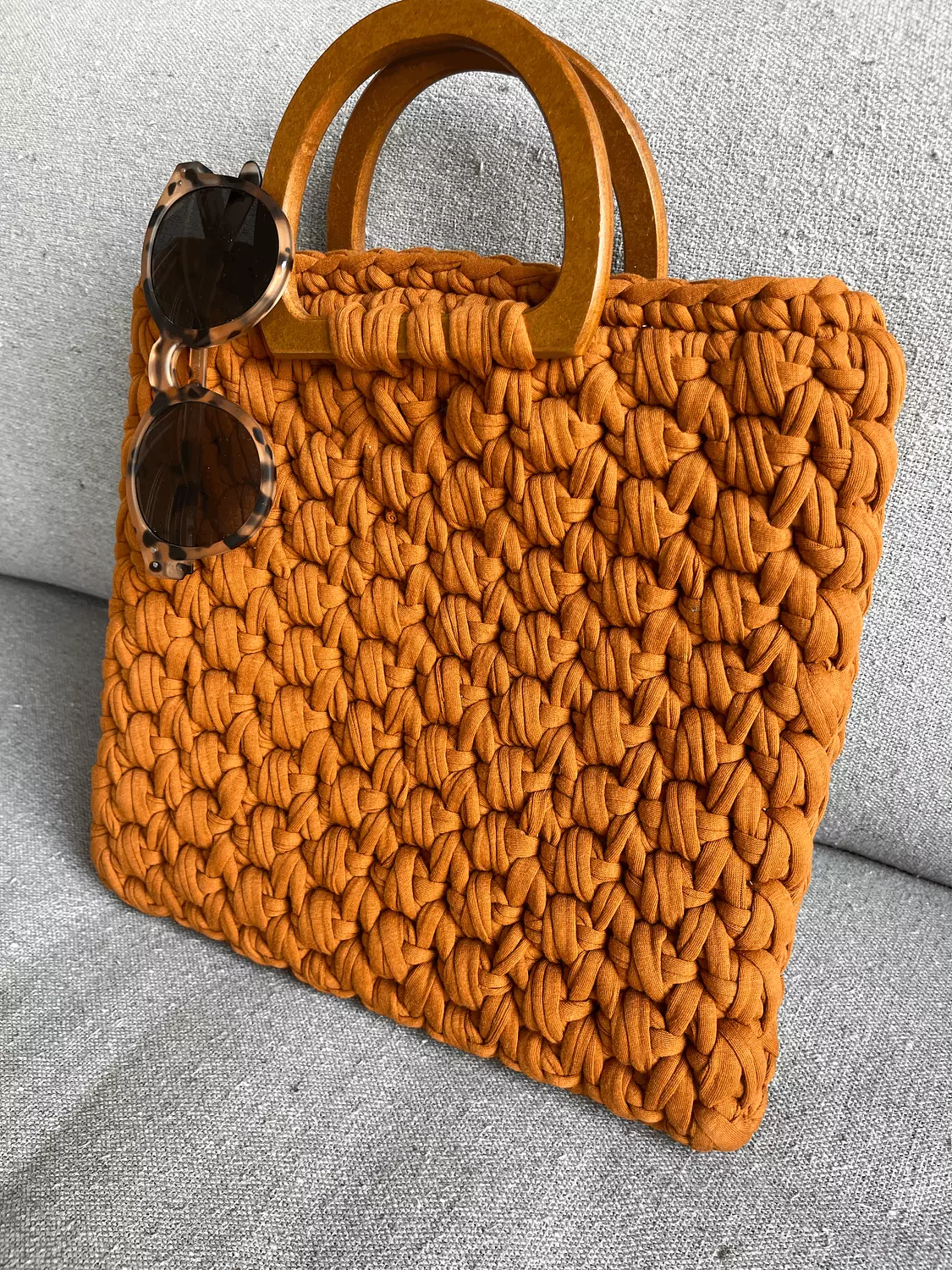 Caramel Hand-Made Crochet Wristbag image