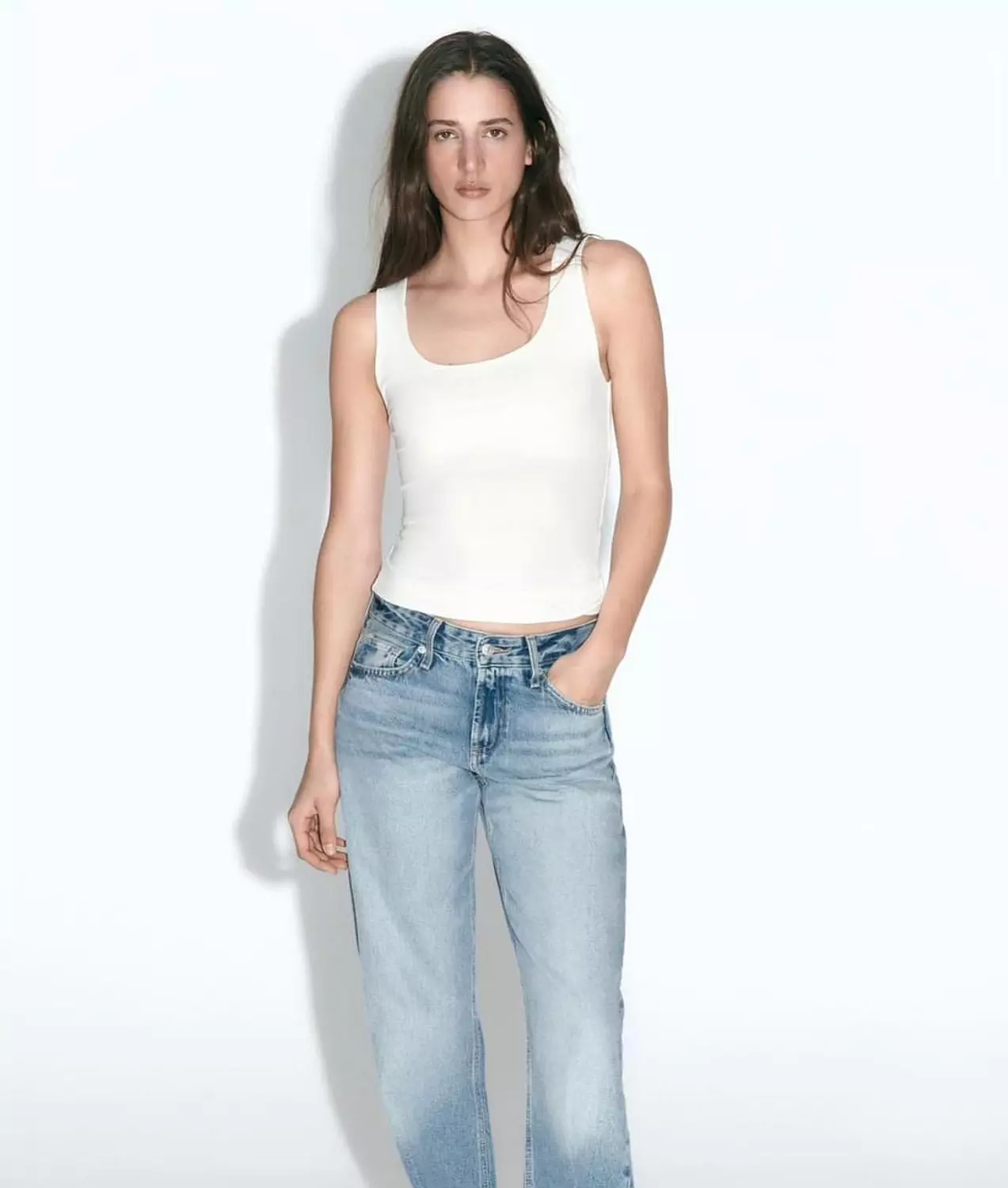 Basic Squared WHITE TEE image